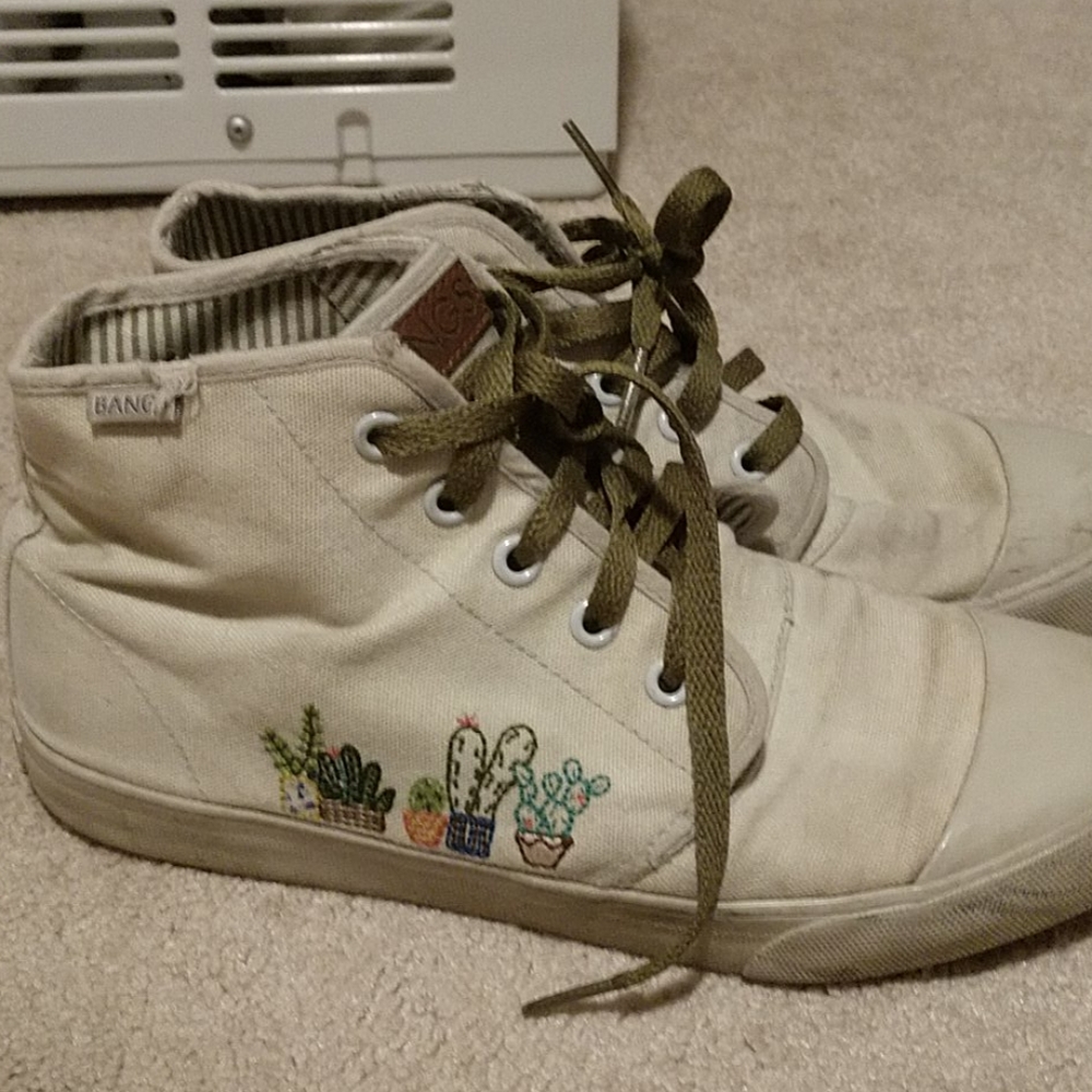 Bangs sneakers